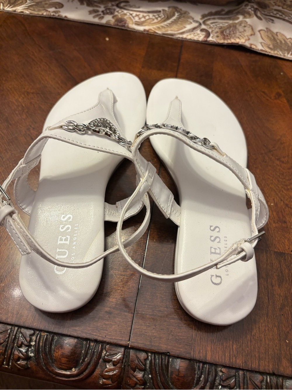 GUESS White Rhinestone Heart T-Strap Sandals - Picture 5 of 10